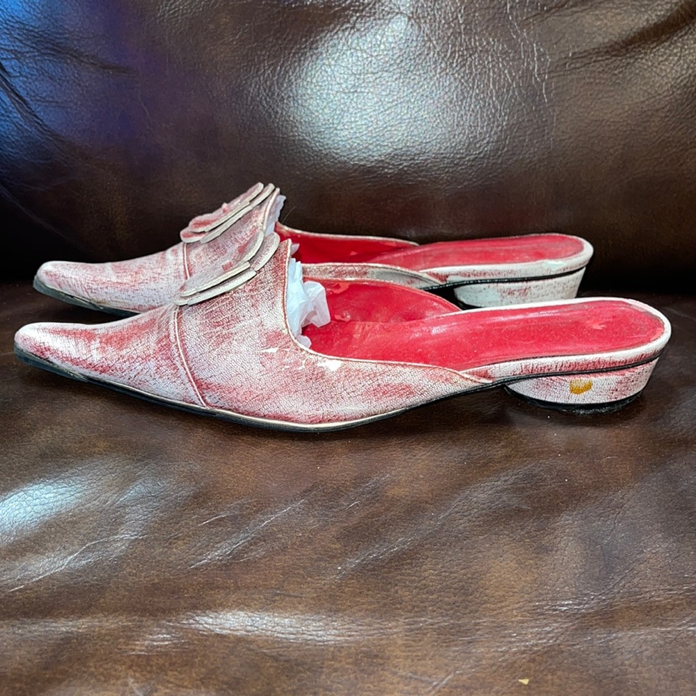 Made in Italy leather pointing toes leather mules